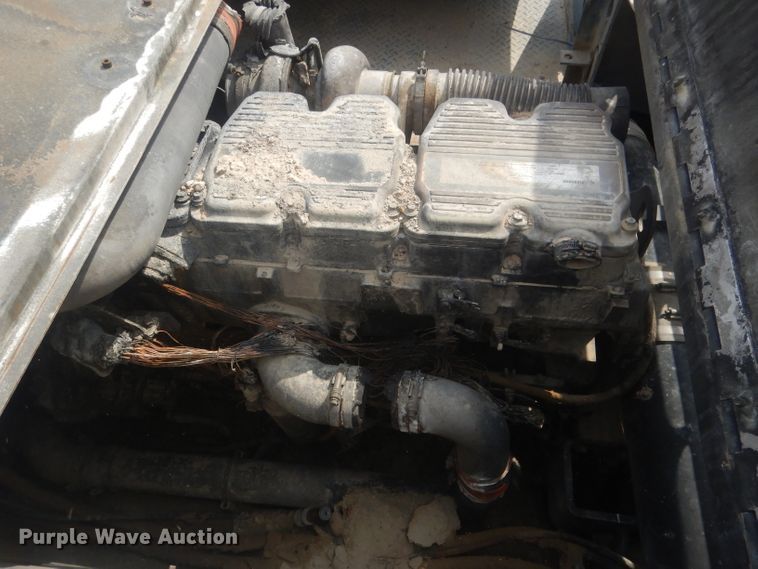 image for item DJ1302 2004 Al-jon 525  landfill compactor