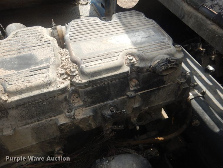 image for item DJ1302 2004 Al-jon 525  landfill compactor