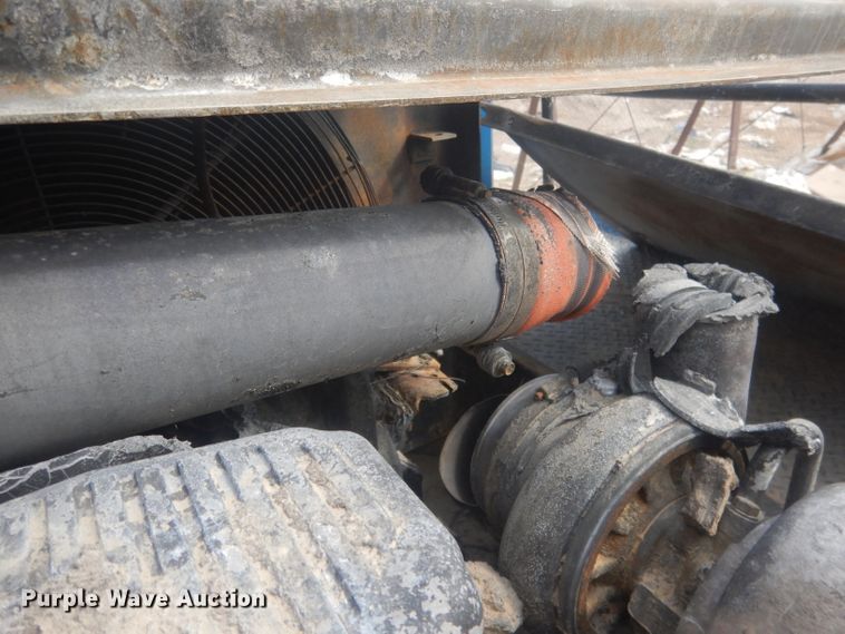 image for item DJ1302 2004 Al-jon 525  landfill compactor