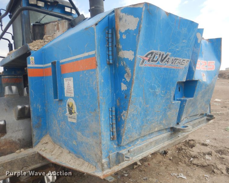 image for item DJ1302 2004 Al-jon 525  landfill compactor