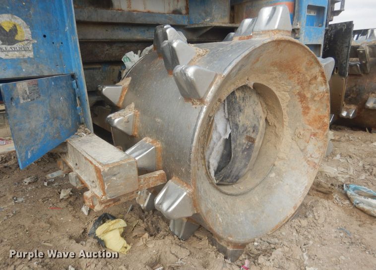 image for item DJ1302 2004 Al-jon 525  landfill compactor