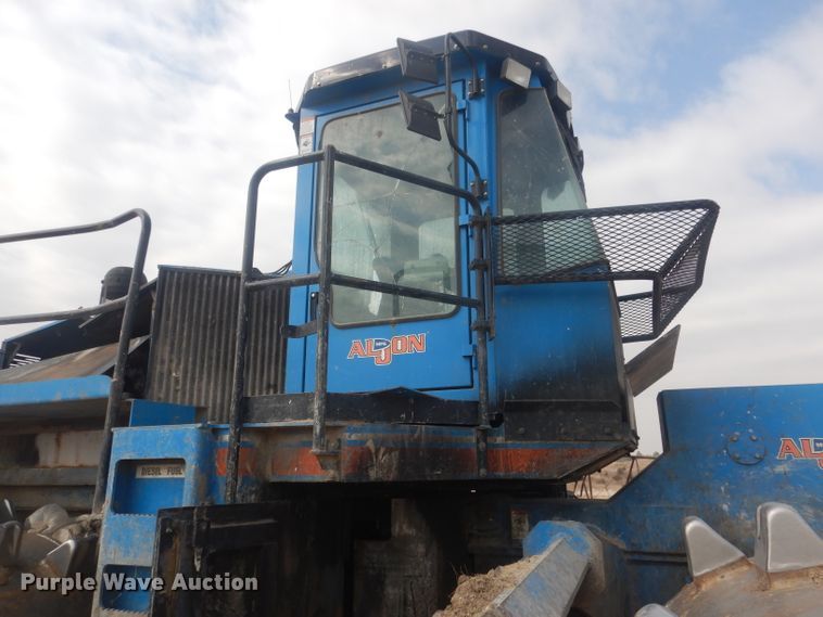 image for item DJ1302 2004 Al-jon 525  landfill compactor