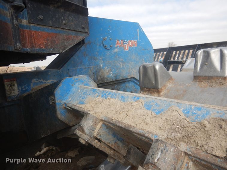 image for item DJ1302 2004 Al-jon 525  landfill compactor