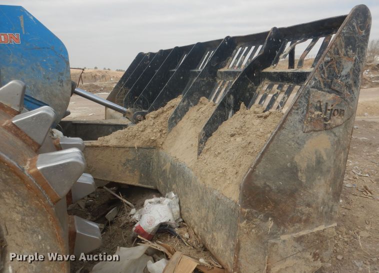 image for item DJ1302 2004 Al-jon 525  landfill compactor