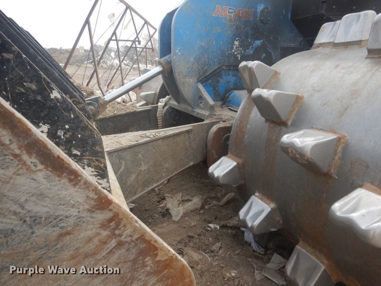 image for item DJ1302 2004 Al-jon 525  landfill compactor