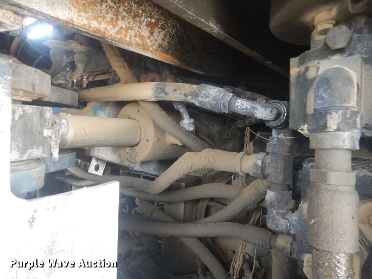 image for item DJ1302 2004 Al-jon 525  landfill compactor