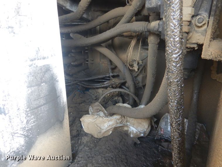 image for item DJ1302 2004 Al-jon 525  landfill compactor