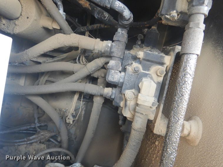 image for item DJ1302 2004 Al-jon 525  landfill compactor