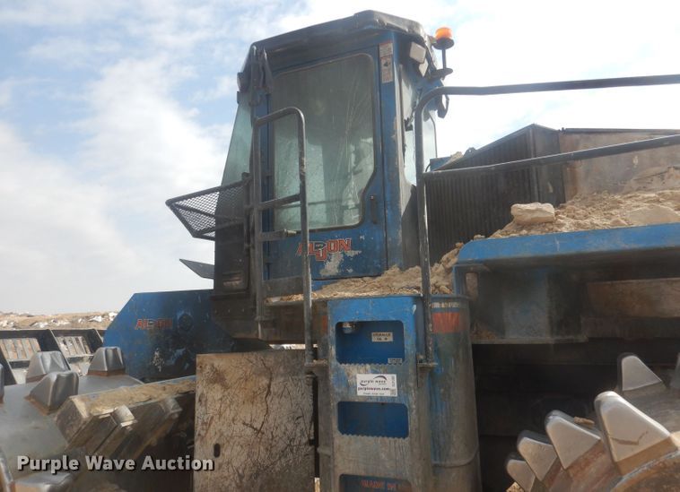 image for item DJ1302 2004 Al-jon 525  landfill compactor