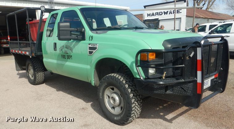 image for item DJ1313 2008 Ford F250 Super Duty XL  SuperCab brush fire truck