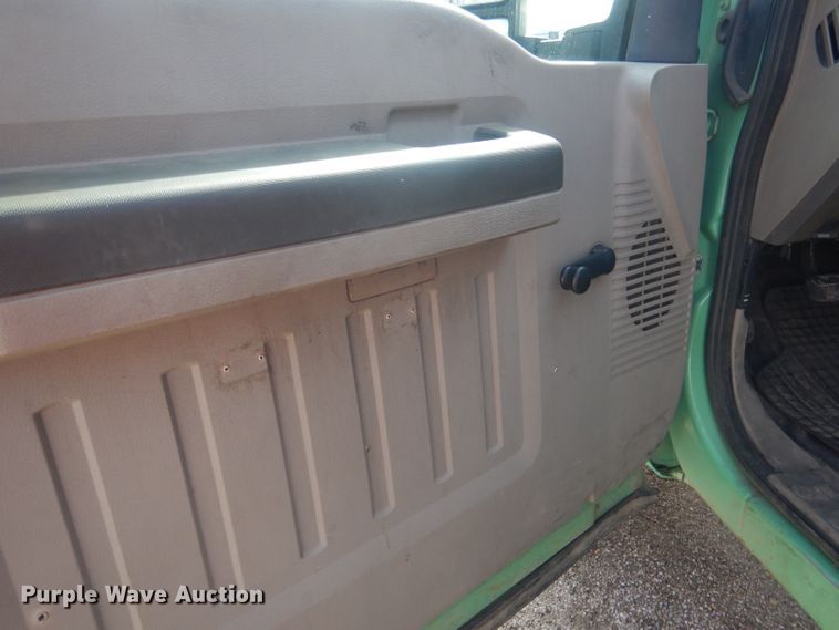 image for item DJ1313 2008 Ford F250 Super Duty XL  SuperCab brush fire truck