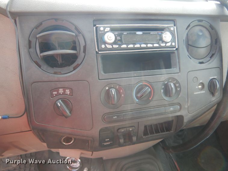 image for item DJ1313 2008 Ford F250 Super Duty XL  SuperCab brush fire truck