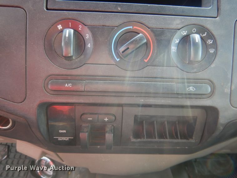 image for item DJ1313 2008 Ford F250 Super Duty XL  SuperCab brush fire truck