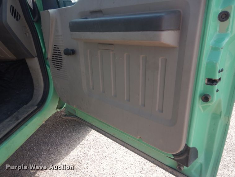 image for item DJ1313 2008 Ford F250 Super Duty XL  SuperCab brush fire truck