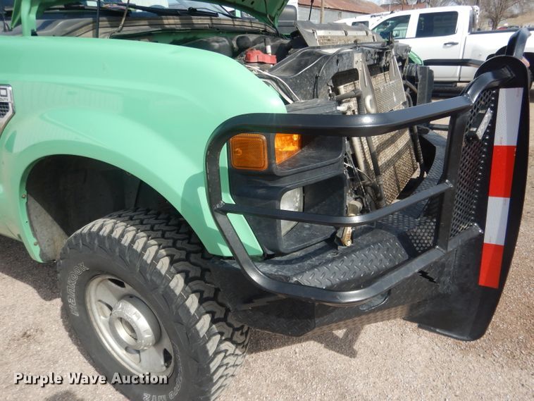 image for item DJ1313 2008 Ford F250 Super Duty XL  SuperCab brush fire truck