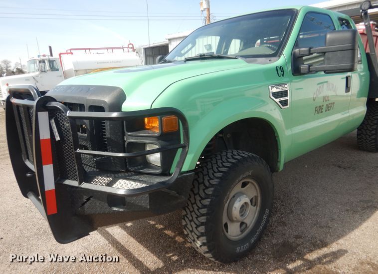 image for item DJ1313 2008 Ford F250 Super Duty XL  SuperCab brush fire truck