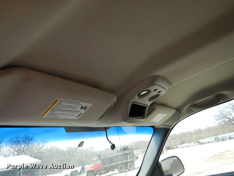 image for item DK0826 2005 Chevrolet Silverado 1500  Ext. Cab pickup truck