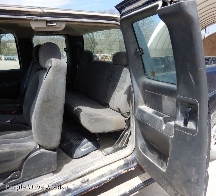 image for item DK0826 2005 Chevrolet Silverado 1500  Ext. Cab pickup truck