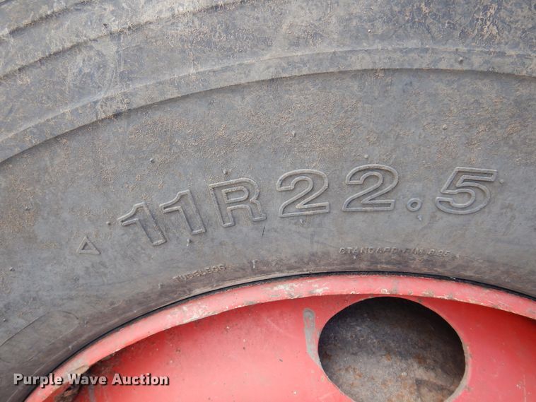 image for item DK0829 1995 Ford LNT8000  dump truck