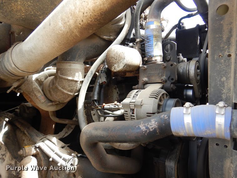 image for item DK0829 1995 Ford LNT8000  dump truck