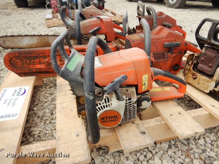 image for item DK0832 (6) chainsaws