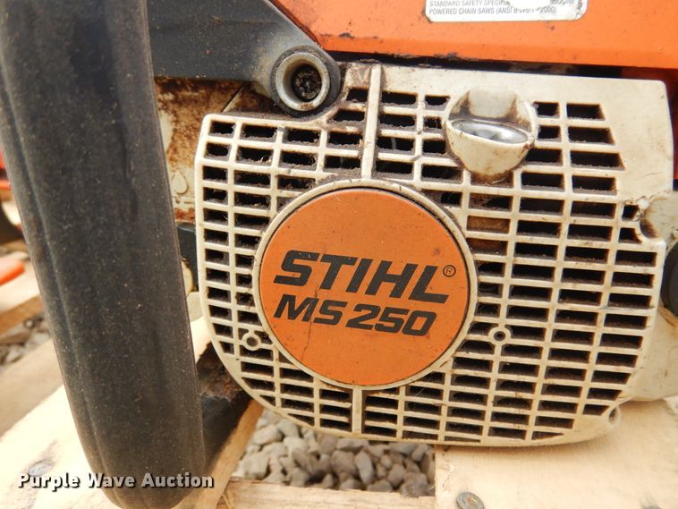 image for item DK0832 (6) chainsaws