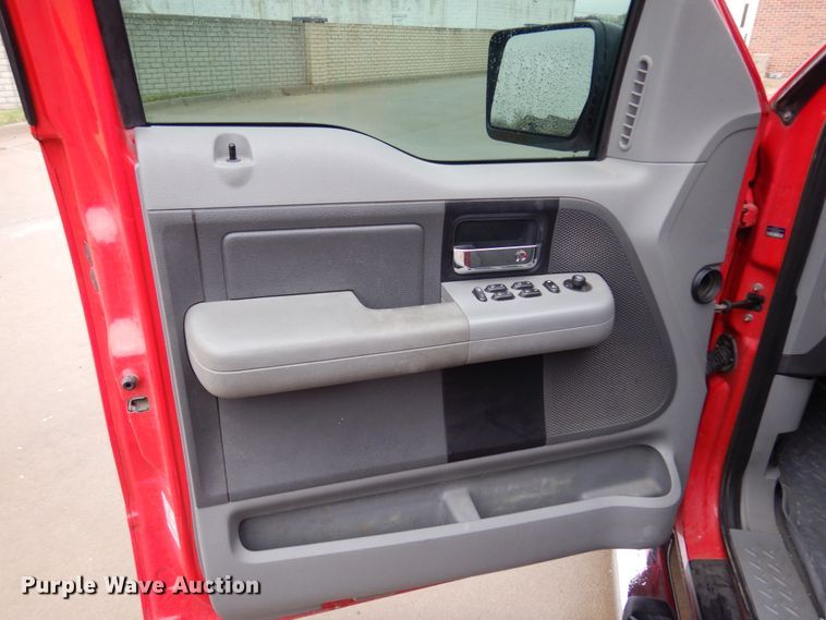 image for item DK0850 2006 Ford F150  SuperCrew pickup truck