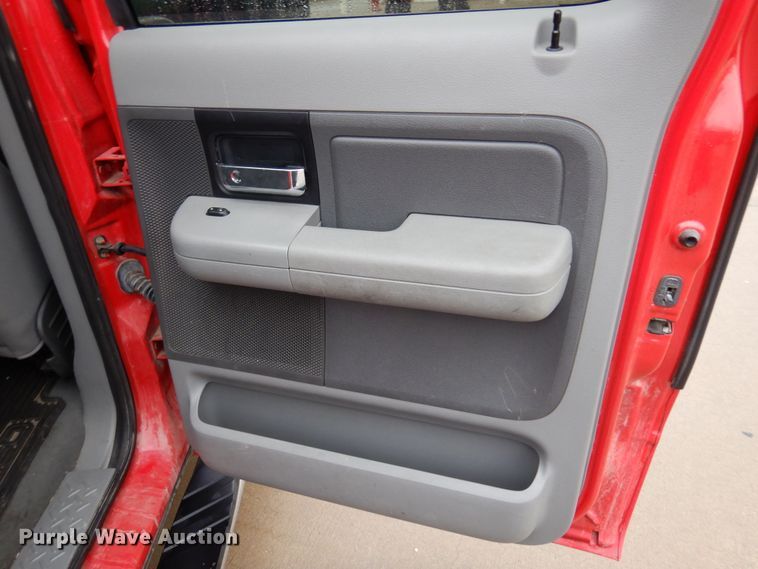 image for item DK0850 2006 Ford F150  SuperCrew pickup truck