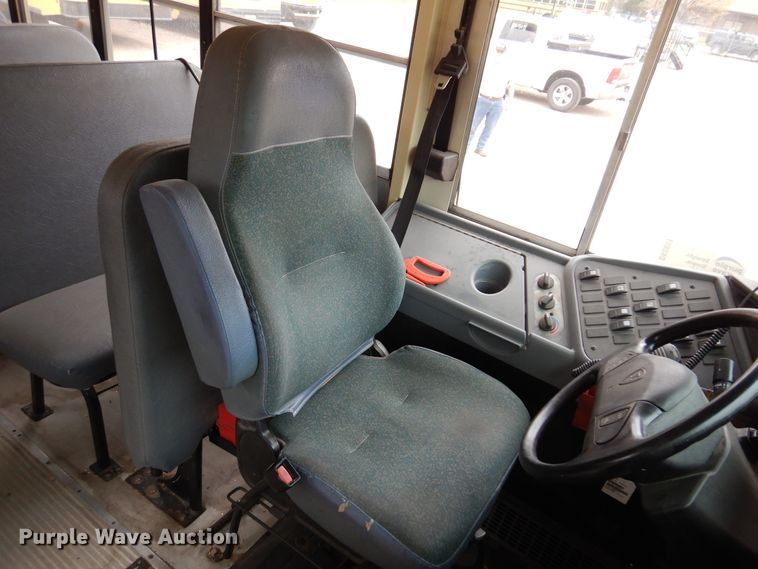 image for item DK0851 2007 International 3000  school bus