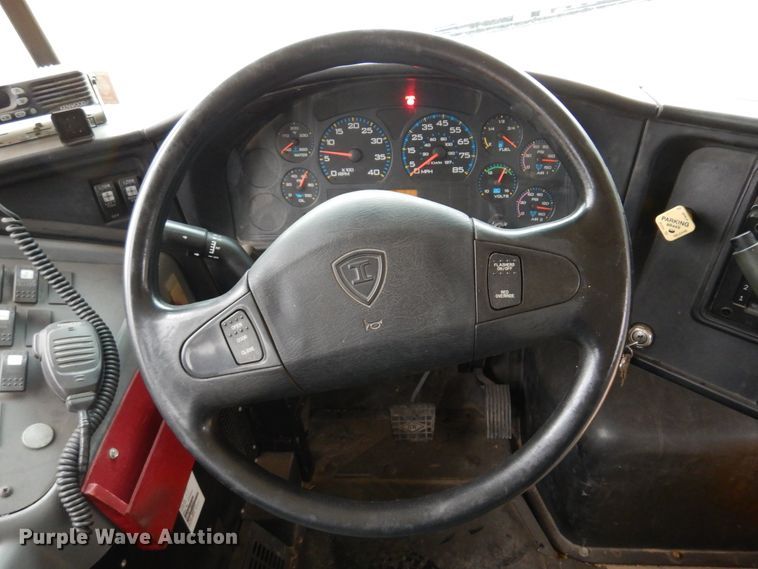 image for item DK0851 2007 International 3000  school bus