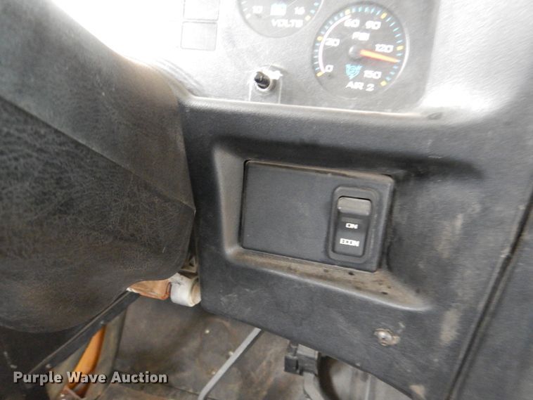 image for item DK0851 2007 International 3000  school bus