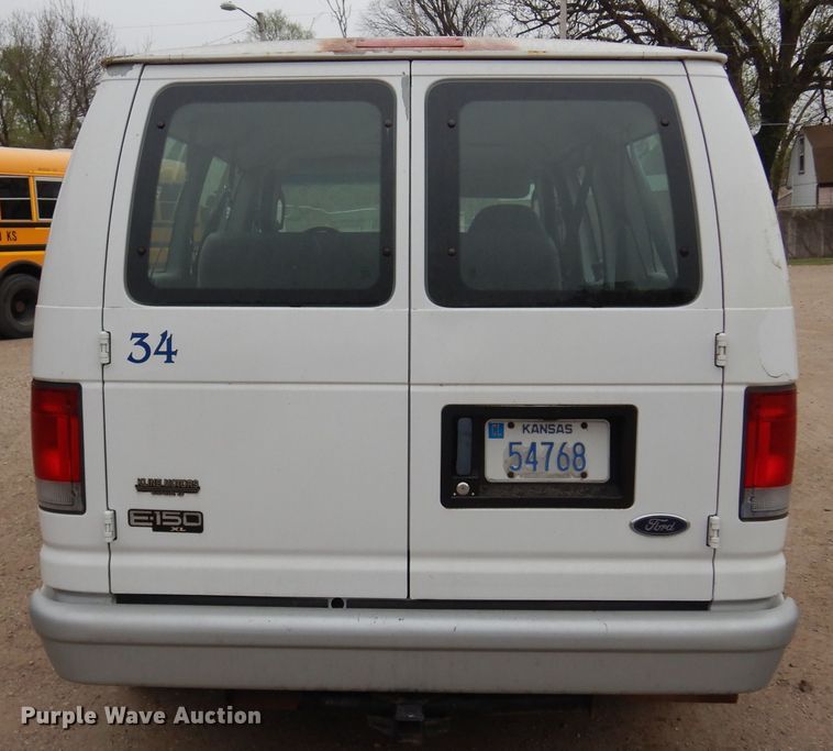 image for item DK0853 2004 Ford E150  van