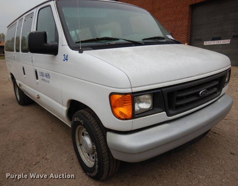 image for item DK0853 2004 Ford E150  van