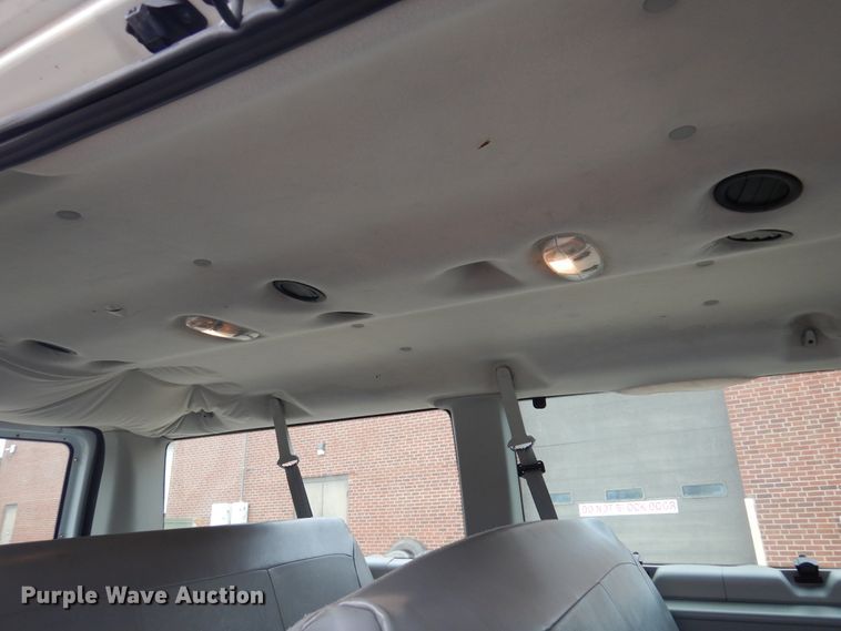 image for item DK0853 2004 Ford E150  van