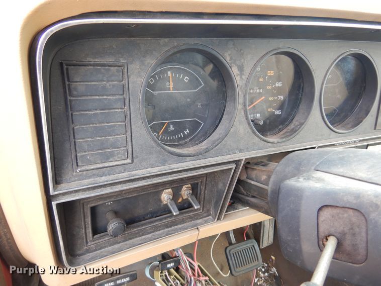 image for item DK4413 1989 Dodge W350  brush fire truck