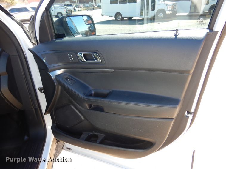 image for item DK4458 2016 Ford Explorer Police Interceptor  SUV