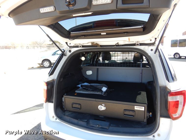 image for item DK4458 2016 Ford Explorer Police Interceptor  SUV