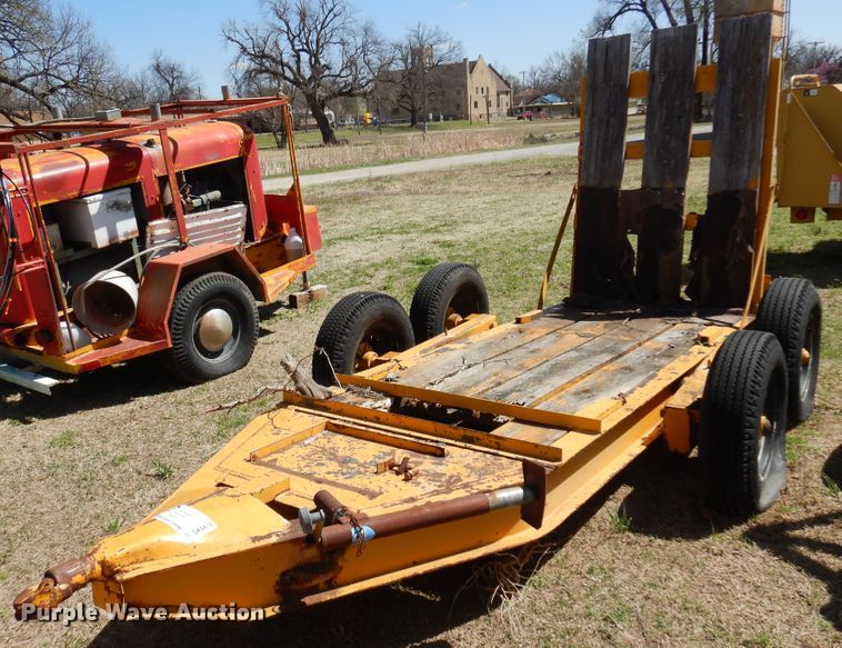 image for item DK4472 Utility trailer