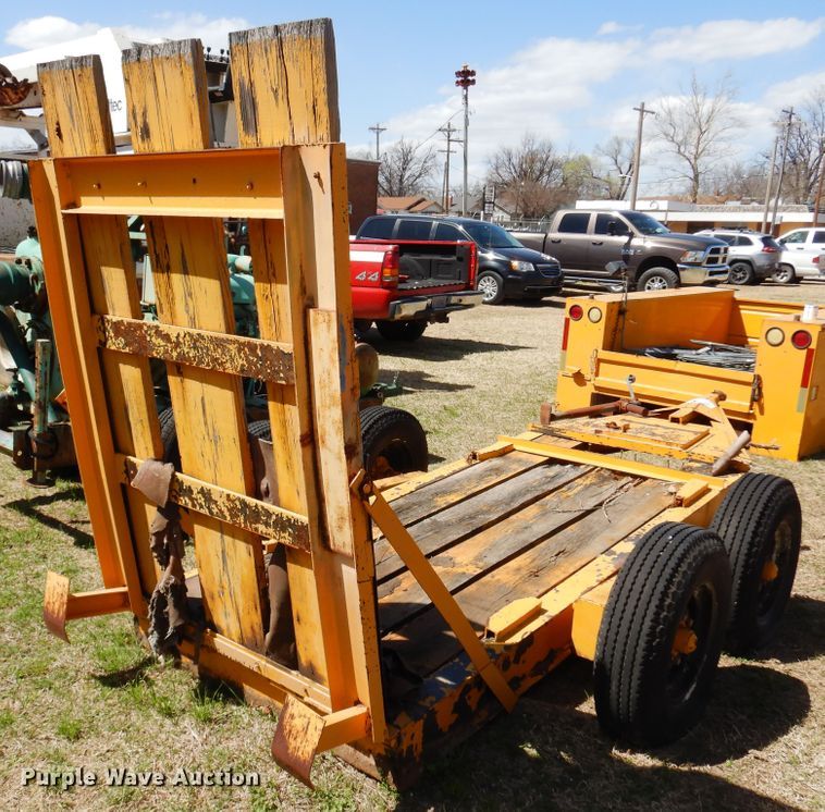 image for item DK4472 Utility trailer