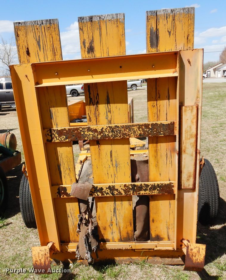 image for item DK4472 Utility trailer