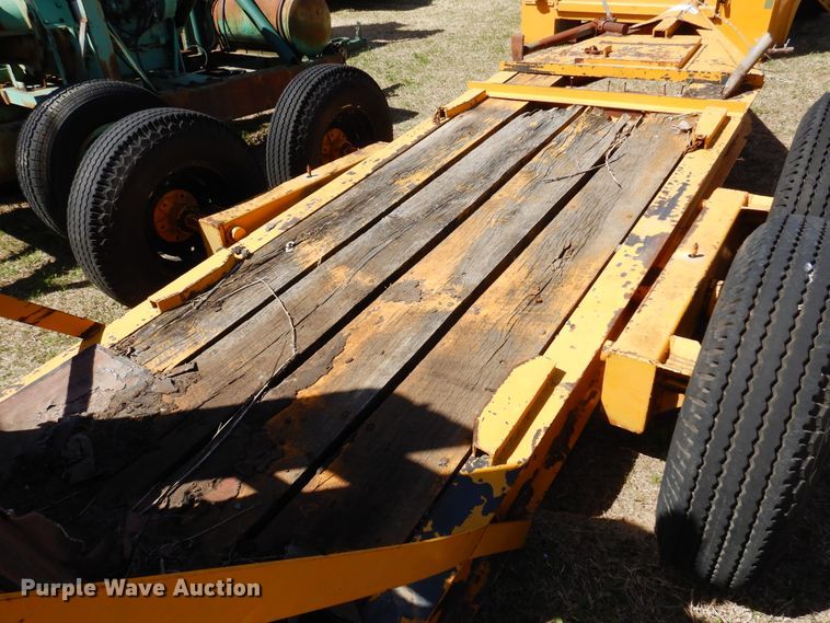 image for item DK4472 Utility trailer