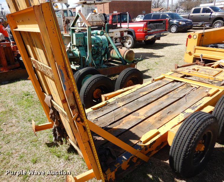 image for item DK4472 Utility trailer