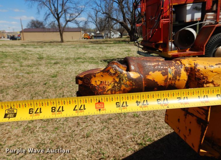 image for item DK4472 Utility trailer