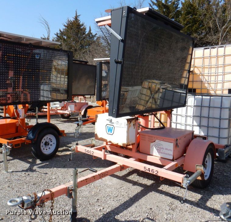 image for item DM6053 2007 Wanco  message board trailer