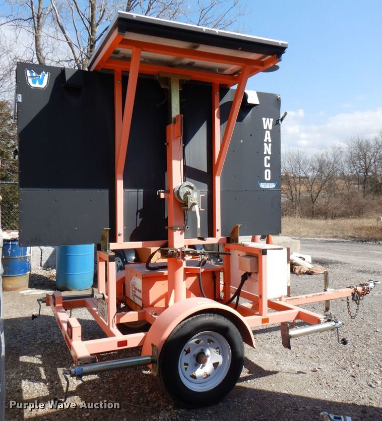 image for item DM6053 2007 Wanco  message board trailer