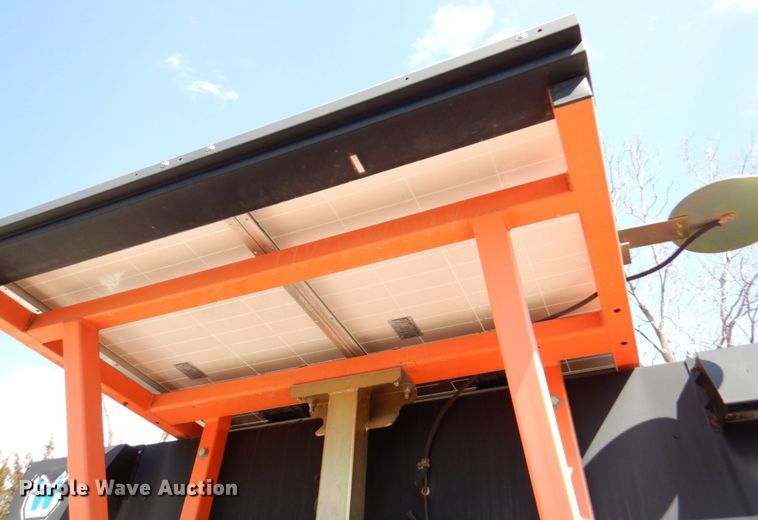 image for item DM6053 2007 Wanco  message board trailer