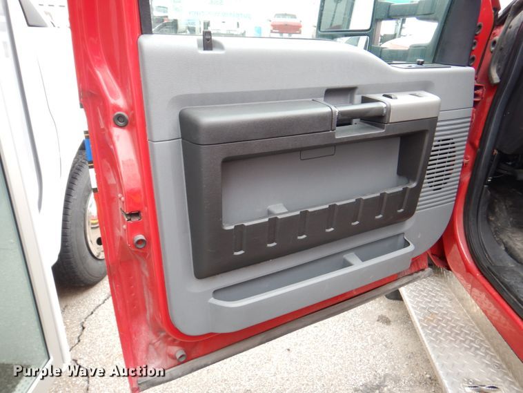 image for item DM6059 2015 Ford F450 Super Duty  ambulance