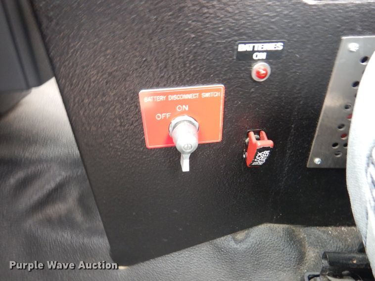 image for item DM6059 2015 Ford F450 Super Duty  ambulance