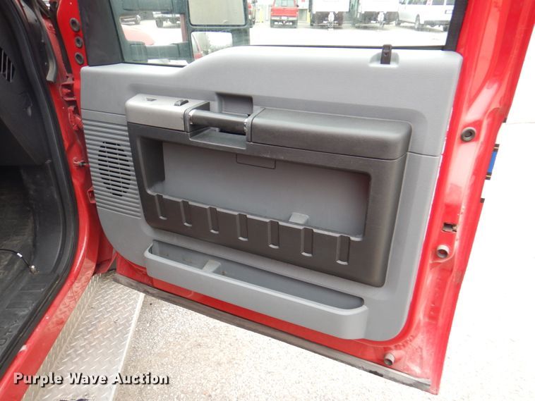 image for item DM6059 2015 Ford F450 Super Duty  ambulance