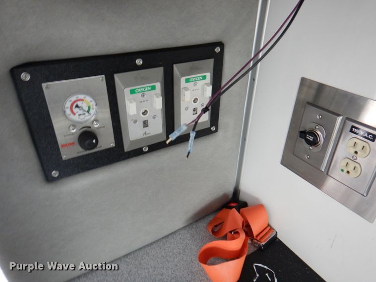 image for item DM6059 2015 Ford F450 Super Duty  ambulance